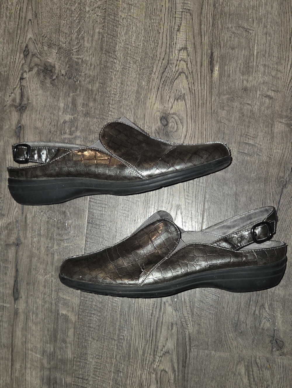 easy street Metallic Brown Croc-Embossed Slingback Loafers